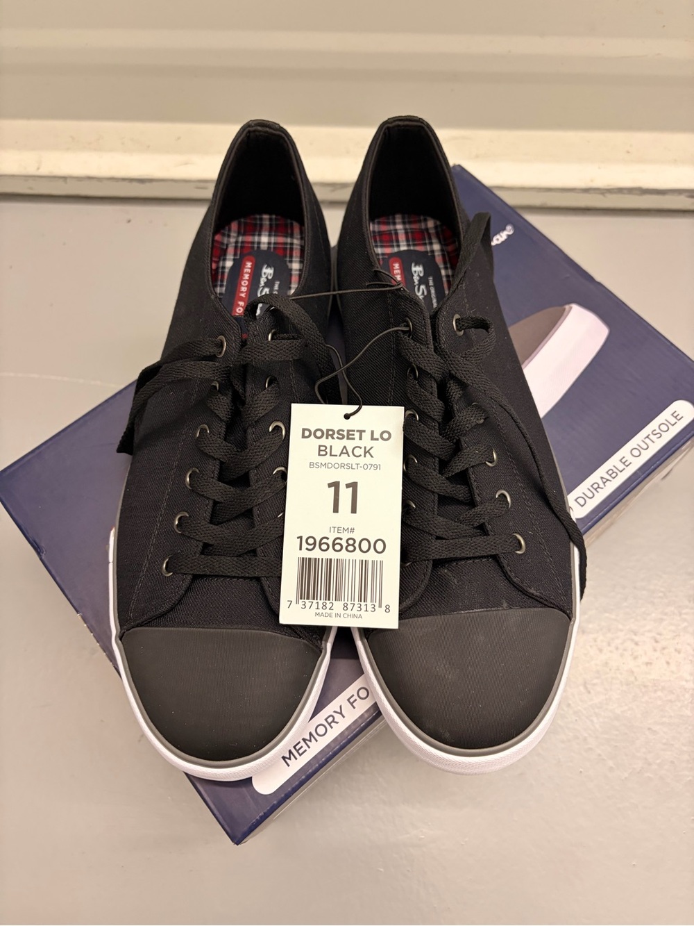 Ben Sherman Dorset Lo Black Canvas Memory Foam Low Top Sneakers Men's 11 NEW